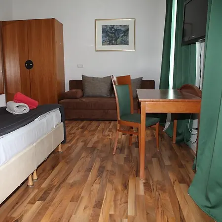 Alt-erfurt 호텔 3*